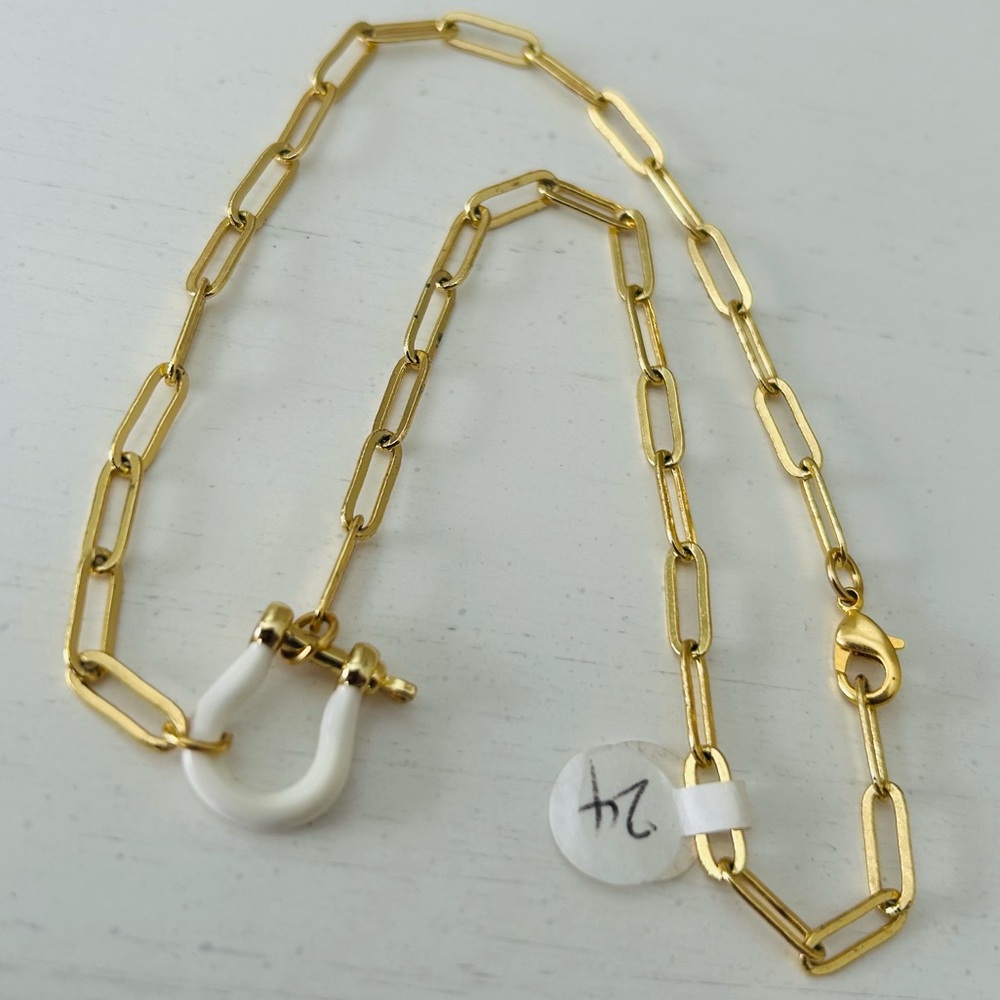 Gold Chain Necklace with White Cream Horse Shoe Shaped Embellishment